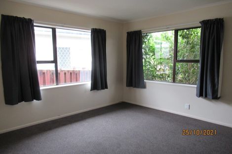 Photo of property in 1/2 Costar Place, Wiri, Auckland, 2104