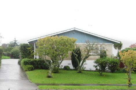 Photo of property in 2/16 Larne Avenue, Pakuranga Heights, Auckland, 2010