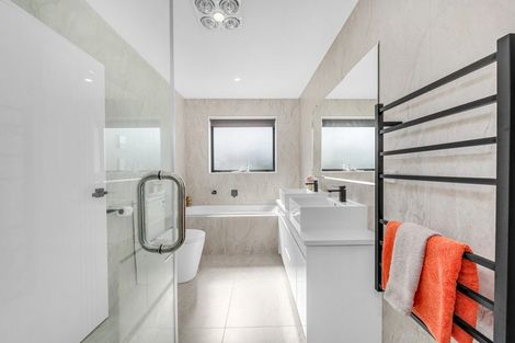 Photo of property in 40 Nightingale Road, Flat Bush, Auckland, 2019