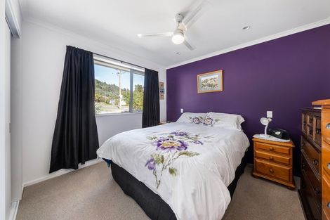 Photo of property in 33 Wairau Road, Picton, 7220