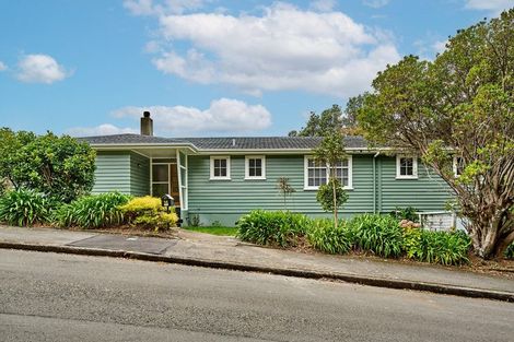 Photo of property in 14 Taupo Crescent, Plimmerton, Porirua, 5026