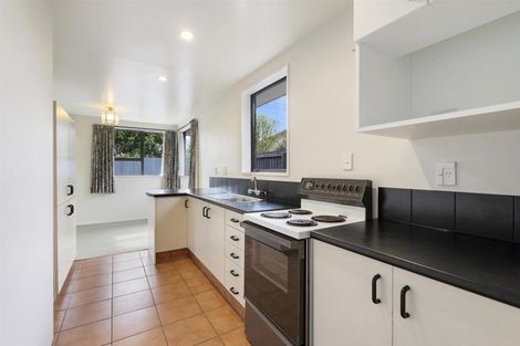 Photo of property in 2/27 Aberfoyle Place, Parklands, Christchurch, 8083