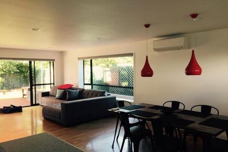 Photo of property in 3/30 Tuckers Road, Redwood, Christchurch, 8051