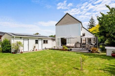 Photo of property in 261 Te Moana Road, Waikanae, 5036