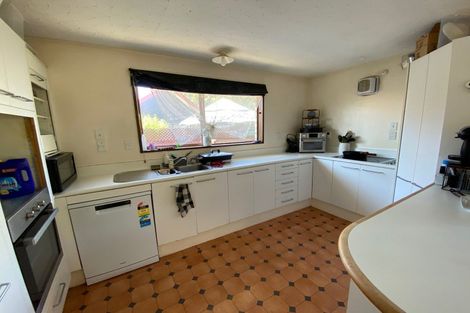 Photo of property in 17 Yellowstone Crescent, Burwood, Christchurch, 8083