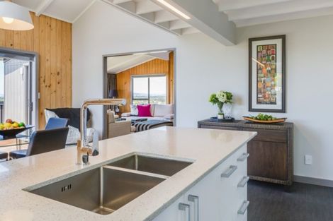 Photo of property in 26 Havelock Road, Hospital Hill, Napier, 4110