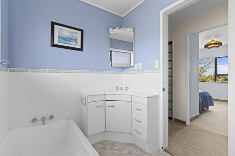 Photo of property in 12 Tamati Place, Merrilands, New Plymouth, 4312