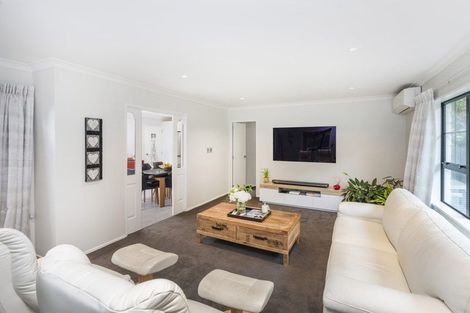 Photo of property in 84 Regency Crescent, Redwood, Christchurch, 8051