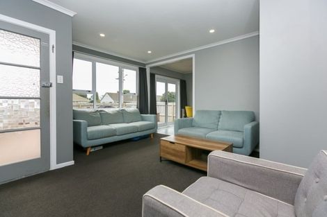 Photo of property in 12 Karaka Street, Merrilands, New Plymouth, 4312