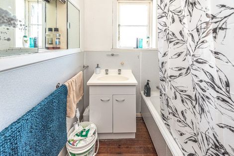 Photo of property in 49 Caius Avenue, Gonville, Whanganui, 4501