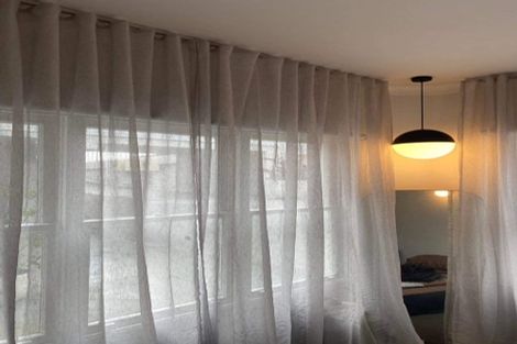 Photo of property in Illawarra Flats, 8/6 Brighton Road, Parnell, Auckland, 1052