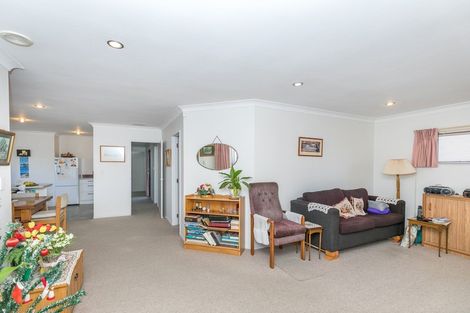 Photo of property in 33a Sandwich Road, St Andrews, Hamilton, 3200