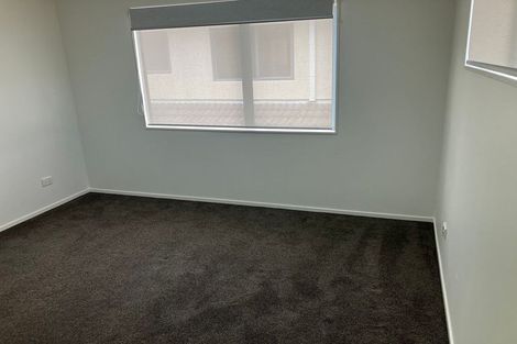 Photo of property in 8 Kalberry Place, East Tamaki, Auckland, 2016