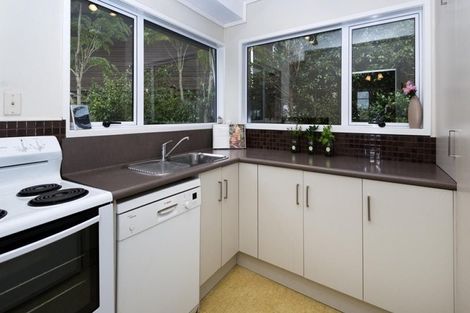 Photo of property in 14 Fordyce Avenue, Sunnyhills, Auckland, 2010
