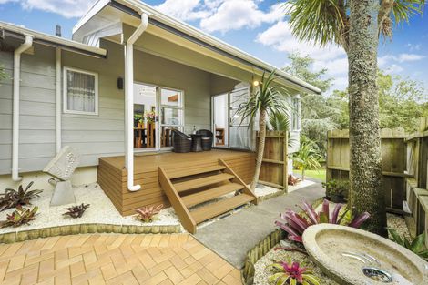 Photo of property in 103 Wirihana Road, Titirangi, Auckland, 0604