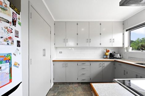 Photo of property in 8 Newcastle Road, Dinsdale, Hamilton, 3204