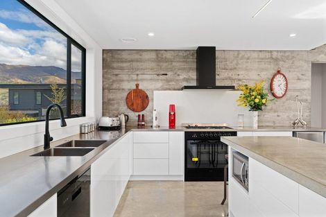 Photo of property in 5 Mills Road, Wanaka, 9305