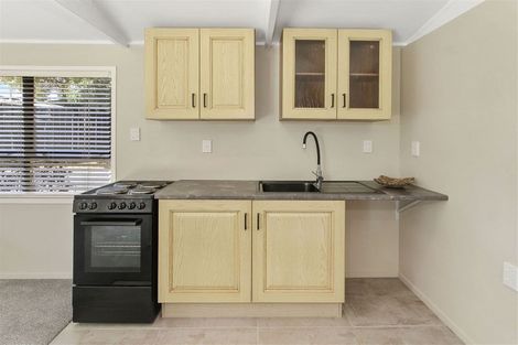 Photo of property in 19a Leaming Place, Clarks Beach, 2122