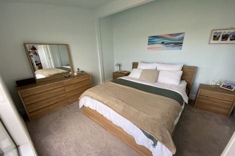 Photo of property in 8 Pari Tai Way, Houghton Bay, Wellington, 6023