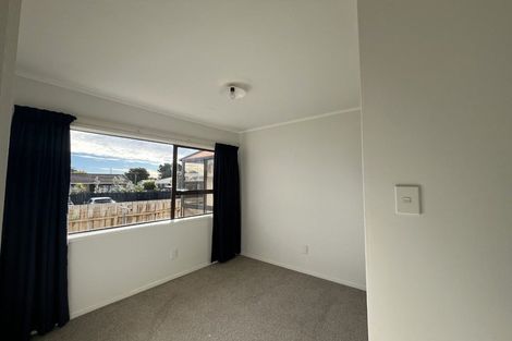 Photo of property in 2/37 Riverside Road, Orewa, 0931