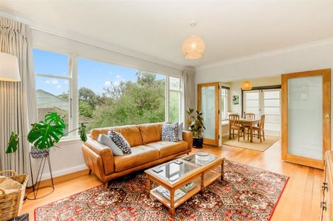 Photo of property in 131 Renown Road, Raumati South, Paraparaumu, 5032