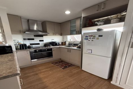 Photo of property in 1/150 Hutchinson Avenue, New Lynn, Auckland, 0600