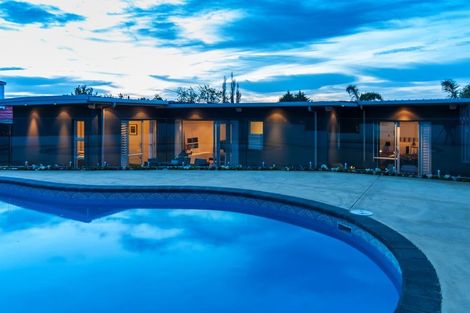 Photo of property in 29 Hollyhock Place, Browns Bay, Auckland, 0630