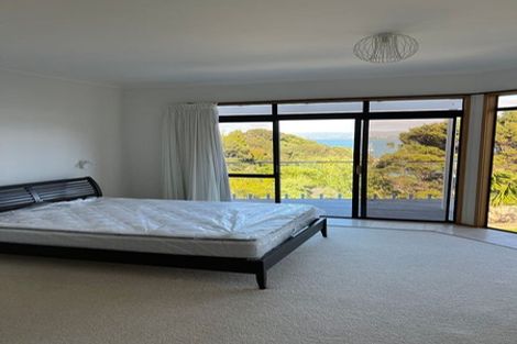 Photo of property in 9 Poaka Place, Beach Haven, Auckland, 0626