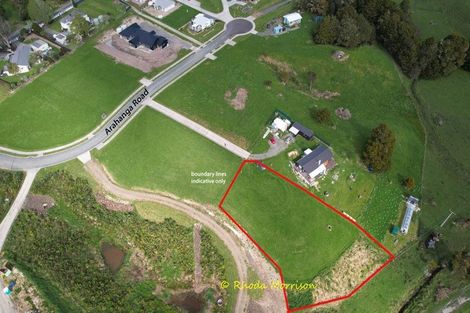 Photo of property in 12 Arahanga Road, Paparoa, 0571