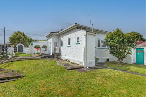 Photo of property in 95 Weraroa Road, Levin, 5510