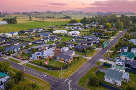 Photo of property in 13 Bell Street, Otane, 4202