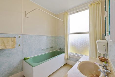 Photo of property in 204 Riccarton Road, Riccarton, Christchurch, 8041