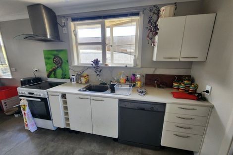 Photo of property in 2 Mahoe Street, Levin, 5510