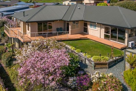 Photo of property in 6 Norfolk Place, Stoke, Nelson, 7011