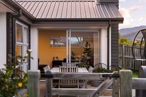 Photo of property in 22 Lochnagar Drive, Lake Hayes, Queenstown, 9304