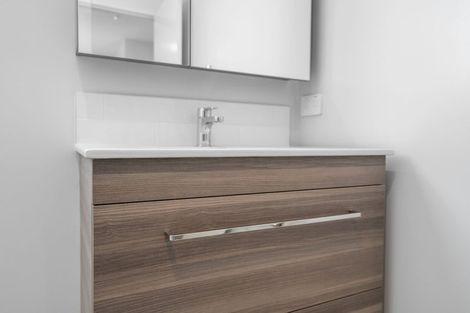 Photo of property in 2/21 Linwood Avenue, Linwood, Christchurch, 8011