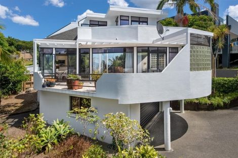 Photo of property in 1/103 Aberdeen Road, Castor Bay, Auckland, 0620