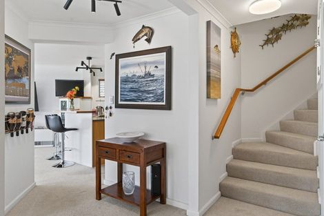 Photo of property in 2/2 Sixth Avenue, Tauranga, 3110