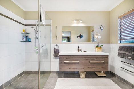 Photo of property in 47 Broadwood Rise, Kumeu, 0892