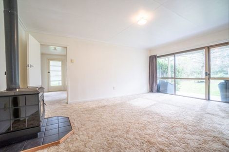 Photo of property in 102 Stewart Road, Awahuri, Palmerston North, 4479