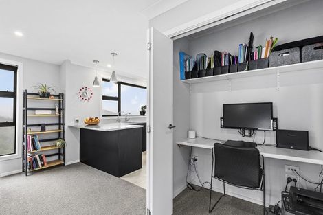 Photo of property in 98 Downing Street, Crofton Downs, Wellington, 6035