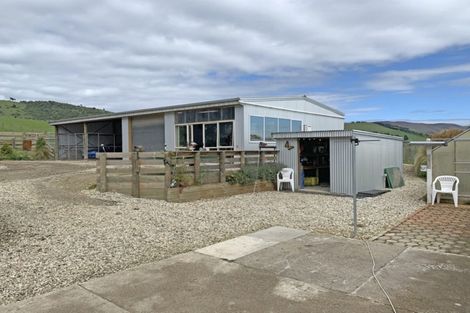 Photo of property in 2035 Hillfoot Road, Warepa, Balclutha, 9273