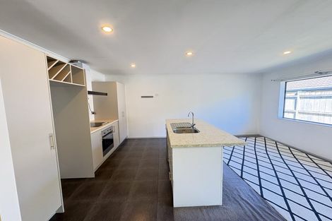 Photo of property in 53 Makora Road, Massey, Auckland, 0614