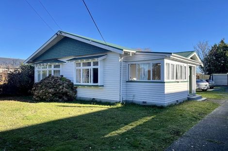 Photo of property in 51 Stapletons Road, Richmond, Christchurch, 8013
