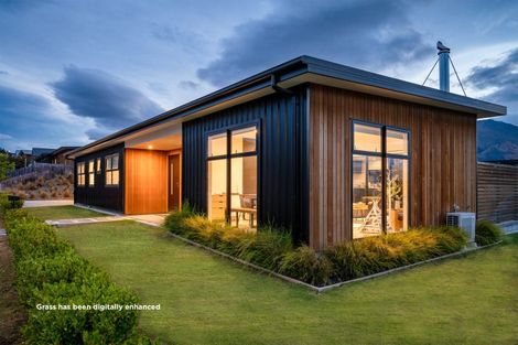 Photo of property in 2 The Heights Avenue, Wanaka, 9305