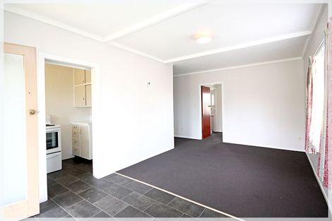 Photo of property in 3 Avenue Road, Foxton, 4814