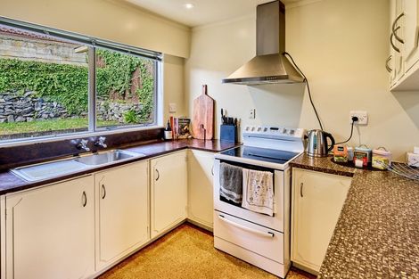 Photo of property in 15b Florio Terrace, Tawa, Wellington, 5028