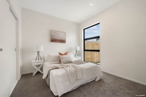Photo of property in 12 Horokaka Street, Massey, 0614