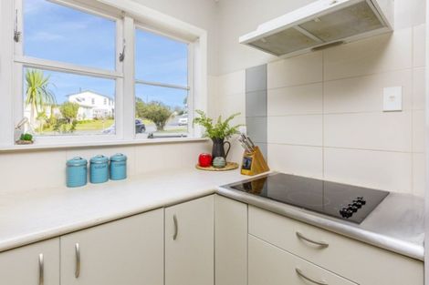 Photo of property in 68 Oakleigh Street, Maungaraki, Lower Hutt, 5010