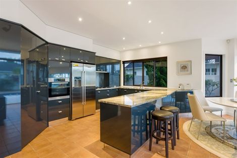 Photo of property in 235 Bleakhouse Road, Mellons Bay, Auckland, 2014